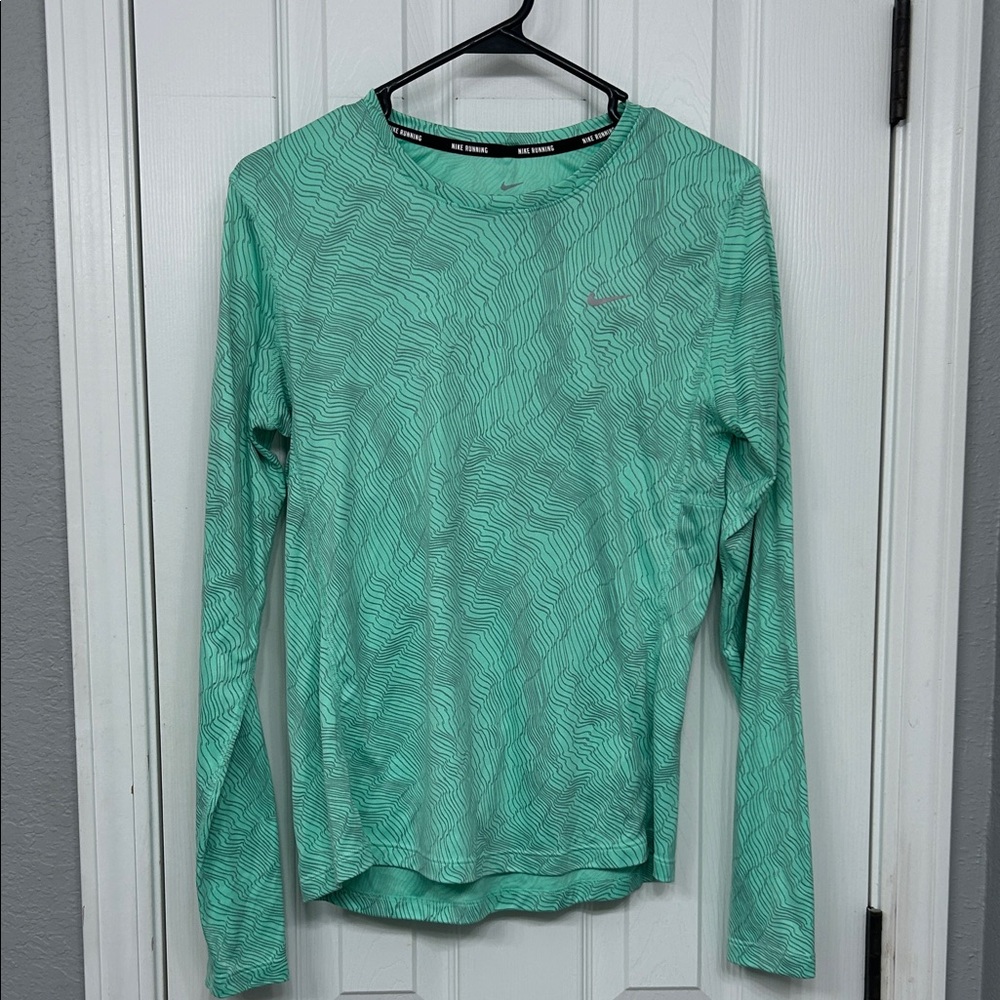 Nike Dri-FIT Long Sleeve Running Top | Mint Green / Jade Horizon Contour Print